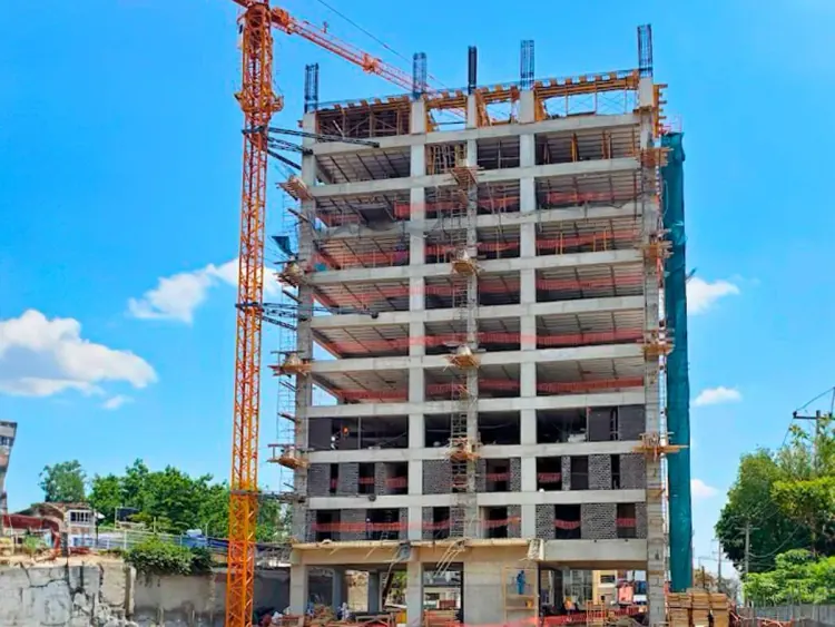 Scalà Towers — Torres residenciales en Guadalajara levantadas con grúa torre Potain MC 85 junto al desarrollador Tazzer.